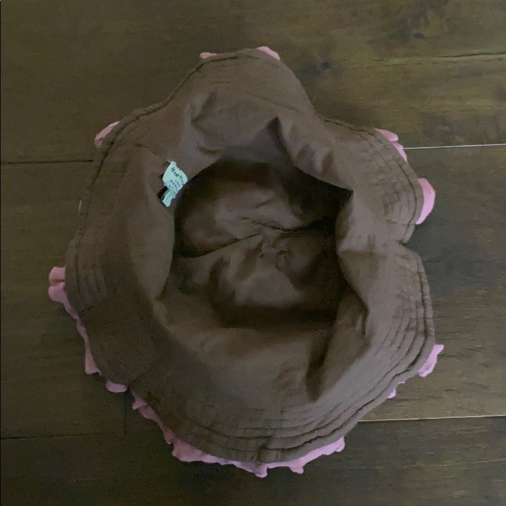 Hat - Picture 4 of 5